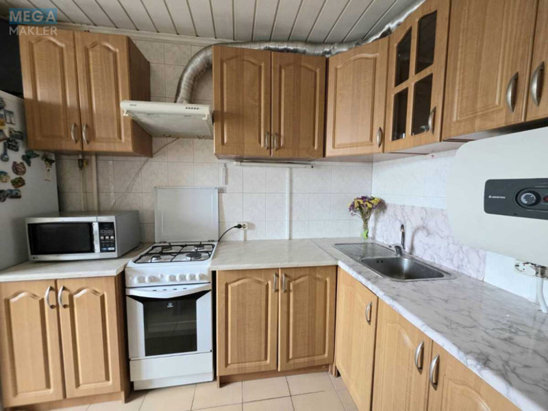 Оренда 1 кімнатної квартири, <a class="location-link" href="/kiev/" title="Недвижимость Київ">Київ</a>, <a class="location-link" href="/kiev/solomenskij/" title="Недвижимость Солом'янський район">Солом'янський р-н</a>, Лобановского ул., 39Б (изображение 1)