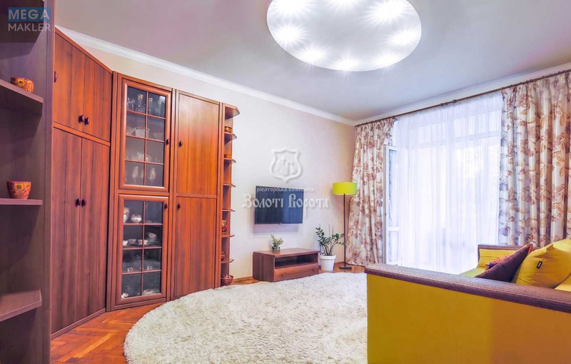 Продаж 3 кімнатної квартири (86,8/52/8,1), 1 пов. 5 пов. будинку, <a class="location-link" href="/kiev/" title="Недвижимость Київ">Київ</a>, <a class="location-link" href="/kiev/shevchenkovskij/" title="Недвижимость Шевченківський район">Шевченківський р-н</a>, Сімї Хохлових вул., 6 (изображение 1)