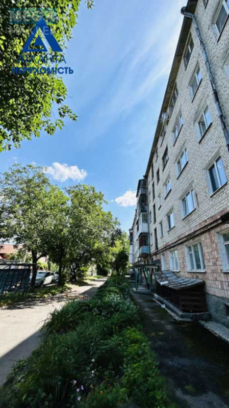Продаж 3 кімнатної квартири (60/42/5,5), 1 пов. 5 пов. будинку, <a class="location-link" href="/lutsk/" title="Недвижимость Луцьк">Луцьк</a>, Коперника, 66а (изображение 1)