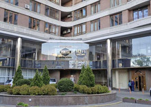 Продаж 3 кімнатної квартири (134/69/21), 6 пов. 15 пов. будинку
