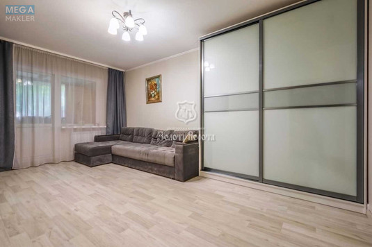 Продаж 2 кімнатної квартири (64,7/38,6/6,5), 1 пов. 16 пов. будинку, <a class="location-link" href="/kiev/" title="Недвижимость Київ">Київ</a>, <a class="location-link" href="/kiev/solomenskij/" title="Недвижимость Солом'янський район">Солом'янський р-н</a>, Героїв Севастополя вул., 15 (изображение 1)
