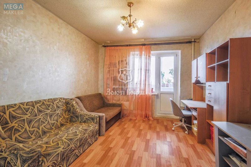 Продаж 3 кімнатної квартири (69/41/9), 6 пов. 10 пов. будинку, <a class="location-link" href="/chabany/" title="Недвижимость Чабані">Чабани</a>, Юності, 1 (изображение 1)