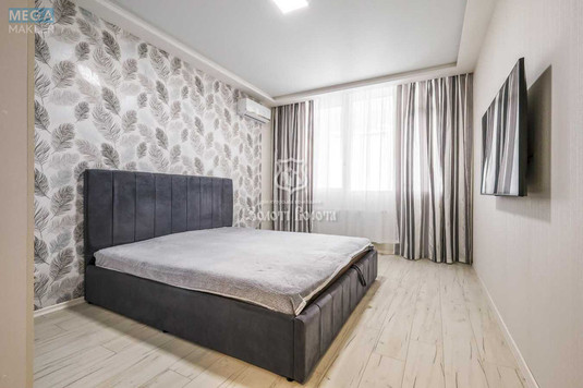 Продаж 2 кімнатної квартири (99,6/70/16,1), 5 пов. 6 пов. будинку, <a class="location-link" href="/sofievskaya-borshagovka/" title="Недвижимость Софіївська Борщагівка">Софіївська Борщагівка</a>, Бишівська вул., 5 (изображение 1)