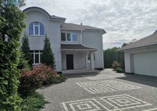 Продаж дома, 2&nbsp;поверху, 250&nbsp;кв.м, 5&nbsp;кімнат, ділянка 10&nbsp;соток