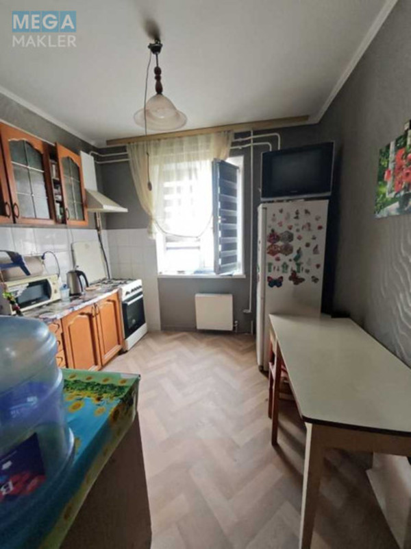Продаж 2 кімнатної квартири (54/30/8), 10 пов. 10 пов. будинку, <a class="location-link" href="/kiev/" title="Недвижимость Київ">Київ</a>, <a class="location-link" href="/kiev/darnickij/" title="Недвижимость Дарницький район">Дарницький р-н</a>, Урлівська вул., 1/8 (изображение 1)