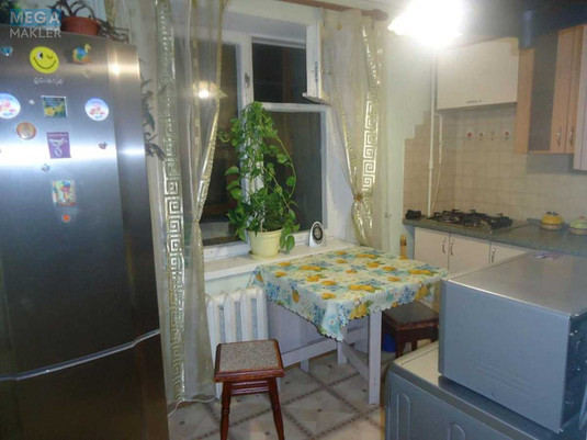 Оренда 2 кімнатної квартири, <a class="location-link" href="/kiev/" title="Недвижимость Київ">Київ</a>, <a class="location-link" href="/kiev/svyatoshinskij/" title="Недвижимость Святошинський район">Святошинський р-н</a>, Литвиненко-Вольгемут ул., 2А (изображение 1)