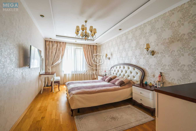 Продаж 3 кімнатної квартири (98,6/45,5/10), 1 пов. 9 пов. будинку, <a class="location-link" href="/vishnevoe/" title="Недвижимость Вишневе">Вишневе</a>, Святоюріївська вул., 22 (изображение 1)