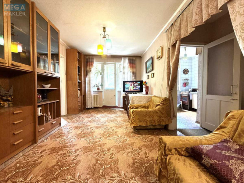 Оренда 2 кімнатної квартири, <a class="location-link" href="/kiev/" title="Недвижимость Київ">Київ</a>, <a class="location-link" href="/kiev/solomenskij/" title="Недвижимость Солом'янський район">Солом'янський р-н</a>, Михаила Донца ул., 18б (изображение 1)