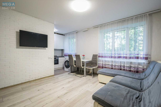 Продаж 1 кімнатної квартири (31,1/15,1/6,1), 1 пов. 5 пов. будинку, <a class="location-link" href="/kiev/" title="Недвижимость Київ">Київ</a>, <a class="location-link" href="/kiev/dneprovskij/" title="Недвижимость Дніпровський район">Дніпровський р-н</a>, Тампере вул., 1/22 (изображение 1)