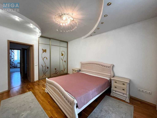 Оренда 3 кімнатної квартири, <a class="location-link" href="/kiev/" title="Недвижимость Київ">Київ</a>, <a class="location-link" href="/kiev/dneprovskij/" title="Недвижимость Дніпровський район">Дніпровський р-н</a>, Митрополита Андрея Шептицького вул., 10 (изображение 1)