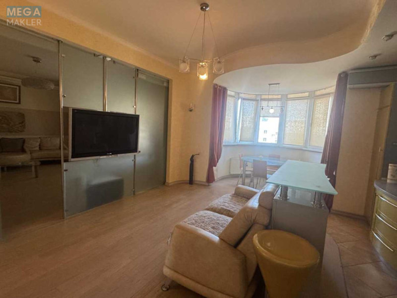 Оренда 3 кімнатної квартири, <a class="location-link" href="/kiev/" title="Недвижимость Київ">Київ</a>, <a class="location-link" href="/kiev/shevchenkovskij/" title="Недвижимость Шевченківський район">Шевченківський р-н</a>, Вячеслава Чорновола вул., 25 (изображение 1)
