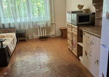 Продаж 1 кімнатної квартири (18/?/?), 4 пов. 5 пов. будинку