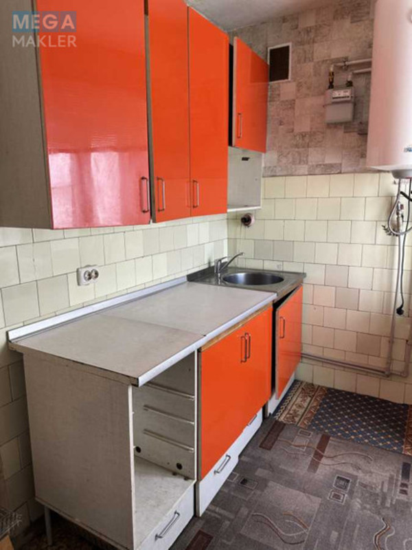 Продаж 2 кімнатної квартири (45/30/7), 3 пов. 5 пов. будинку, <a class="location-link" href="/kiev/" title="Недвижимость Київ">Київ</a>, <a class="location-link" href="/kiev/goloseevskij/" title="Недвижимость Голосіївський район">Голосіївський р-н</a>, Науки просп., 35 (изображение 1)