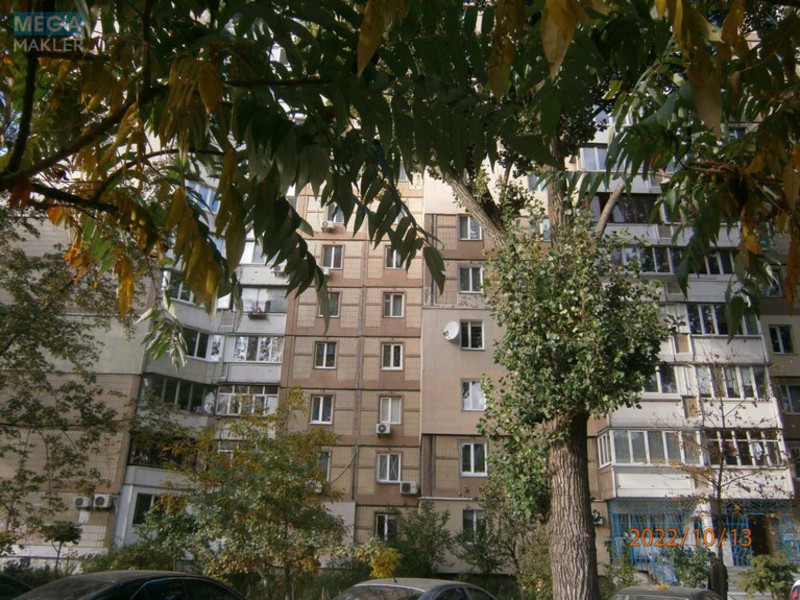 Продаж комерційної нерухомості, 75&nbsp;кв.м, под офис, <a class="location-link" href="/kiev/" title="Недвижимость Київ">Київ</a>, <a class="location-link" href="/kiev/svyatoshinskij/" title="Недвижимость Святошинський район">Святошинський р-н</a>, Феодори Пушиної вул., 8 (изображение 1)
