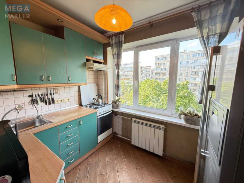 Продаж 3 кімнатної квартири (62/?/8), 5 пов. 9 пов. будинку, <a class="location-link" href="/kiev/" title="Недвижимость Київ">Київ</a>, <a class="location-link" href="/kiev/dneprovskij/" title="Недвижимость Дніпровський район">Дніпровський р-н</a>, Березняківська вул., 38 (изображение 1)