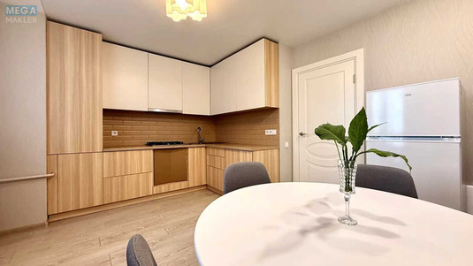 Продаж 1 кімнатної квартири (43/20,5/14), 3 пов. 11 пов. будинку, <a class="location-link" href="/kryukovshina/" title="Недвижимость Крюківщина">Крюківщина</a>, Щастя, 1 (изображение 1)