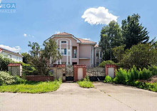 Продаж дома, 3&nbsp;поверху, 655&nbsp;кв.м, 5&nbsp;кімнат, ділянка 15&nbsp;соток