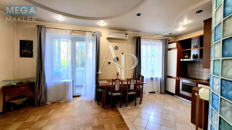 Продаж 3 кімнатної квартири (100/71/22), 4 пов. 5 пов. будинку, <a class="location-link" href="/kiev/" title="Недвижимость Київ">Київ</a>, <a class="location-link" href="/kiev/solomenskij/" title="Недвижимость Солом'янський район">Солом'янський р-н</a>, Липківського 40 ( <img src="https://megamakler.com.ua/metro/ff0000.gif" alt="" class="metro" /> м. Вокзальная, 20 хв ) (изображение 1)