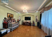 Продаж дома, 3&nbsp;поверху, 433&nbsp;кв.м, 7&nbsp;кімнат, люкс, ділянка 6&nbsp;соток
