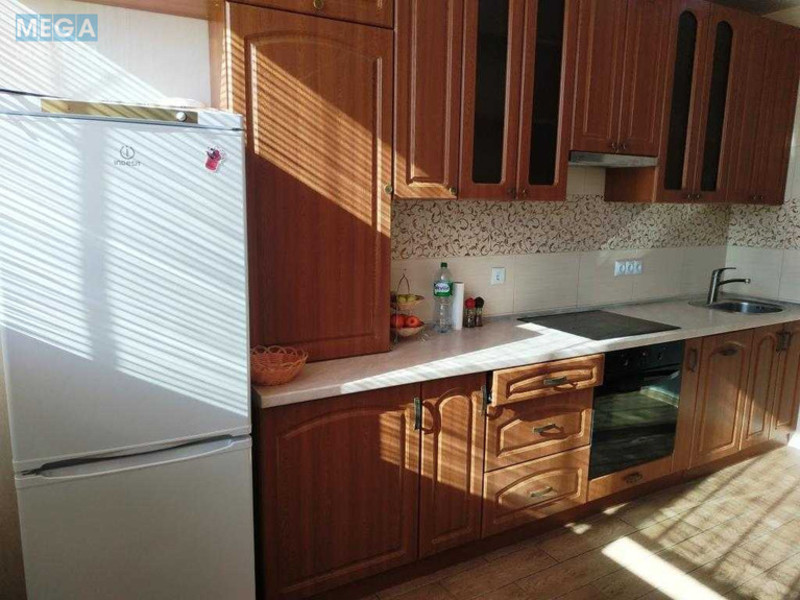 Оренда 2 кімнатної квартири, <a class="location-link" href="/kiev/" title="Недвижимость Київ">Київ</a>, <a class="location-link" href="/kiev/obolonskij/" title="Недвижимость Оболонський район">Оболонський р-н</a>, Сім’ї Кульженків вул., 35 (изображение 1)