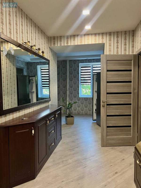 Продаж 4 кімнатної квартири (88/?/4), 2 пов. 4 пов. будинку, <a class="location-link" href="/vasilkov/" title="Недвижимость Васильків">Васильків</a>, Військове містечко 11 (изображение 1)