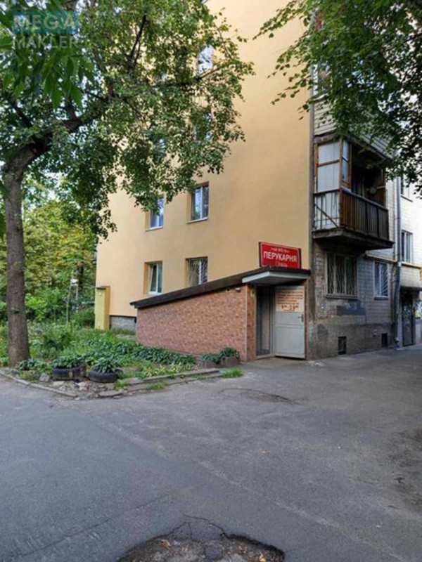 Продаж 2 кімнатної квартири (45/30/7), 4 пов. 5 пов. будинку, <a class="location-link" href="/kiev/" title="Недвижимость Київ">Київ</a>, <a class="location-link" href="/kiev/solomenskij/" title="Недвижимость Солом'янський район">Солом'янський р-н</a>, Миколи Василенка вул., 12 (изображение 1)