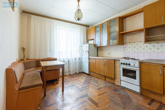 Продаж 1 кімнатної квартири (42/17,1/11,1), 7 пов. 9 пов. будинку, <a class="location-link" href="/kiev/" title="Недвижимость Київ">Київ</a>, <a class="location-link" href="/kiev/svyatoshinskij/" title="Недвижимость Святошинський район">Святошинський р-н</a>, Клавдіївська вул., 24 (изображение 1)