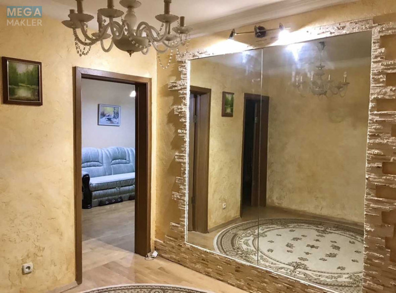 Оренда 3 кімнатної квартири, <a class="location-link" href="/kiev/" title="Недвижимость Київ">Київ</a>, <a class="location-link" href="/kiev/obolonskij/" title="Недвижимость Оболонський район">Оболонський р-н</a>, Героїв Дніпра вул., 38 (изображение 1)