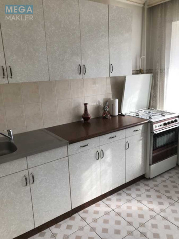 Оренда 1 кімнатної квартири, <a class="location-link" href="/kiev/" title="Недвижимость Київ">Київ</a>, <a class="location-link" href="/kiev/goloseevskij/" title="Недвижимость Голосіївський район">Голосіївський р-н</a>, Жилянська вул., 72 (изображение 1)