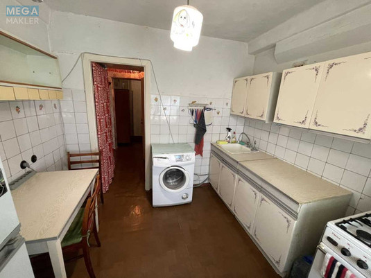Продаж 1 кімнатної квартири (43,6/18,7/7,3), 5 пов. 9 пов. будинку, <a class="location-link" href="/kiev/" title="Недвижимость Київ">Київ</a>, <a class="location-link" href="/kiev/solomenskij/" title="Недвижимость Солом'янський район">Солом'янський р-н</a>, Волгоградская ул., 5 (изображение 1)