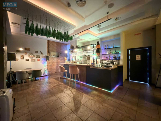 Продаж комерційної нерухомості, 125&nbsp;кв.м, <a class="location-link" href="/kiev/" title="Недвижимость Київ">Київ</a>, <a class="location-link" href="/kiev/dneprovskij/" title="Недвижимость Дніпровський район">Дніпровський р-н</a>, Юрия Шумского ул., 1Б (изображение 1)