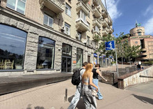 Оренда комерційної нерухомості, 210&nbsp;кв.м, под магазин