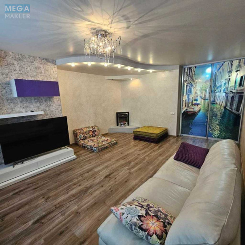 Оренда 3 кімнатної квартири, <a class="location-link" href="/kiev/" title="Недвижимость Київ">Київ</a>, <a class="location-link" href="/kiev/darnickij/" title="Недвижимость Дарницький район">Дарницький р-н</a>, Срібнокільська вул. (изображение 1)