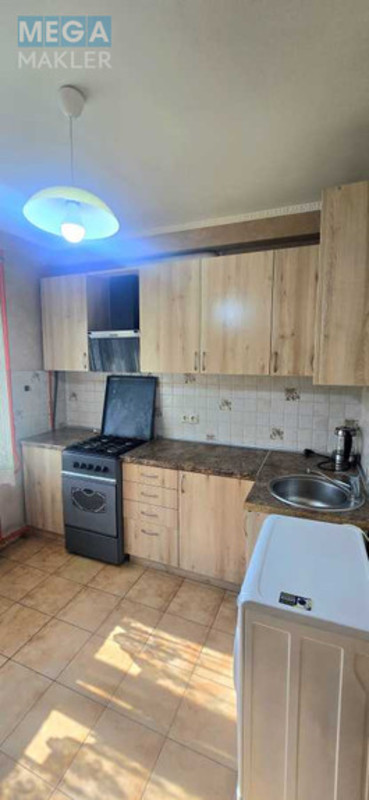 Оренда 1 кімнатної квартири, <a class="location-link" href="/kiev/" title="Недвижимость Київ">Київ</a>, <a class="location-link" href="/kiev/obolonskij/" title="Недвижимость Оболонський район">Оболонський р-н</a>, Автозаводская ул., 25 (изображение 1)