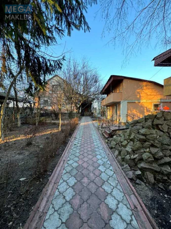 Продаж дома, 3&nbsp;поверху, 339&nbsp;кв.м, 11&nbsp;кімнат, ділянка 1&nbsp;700&nbsp;соток, <a class="location-link" href="/dernovka/" title="Недвижимость Дернівка">Дернівка</a>, Лисенка, 5 (изображение 1)