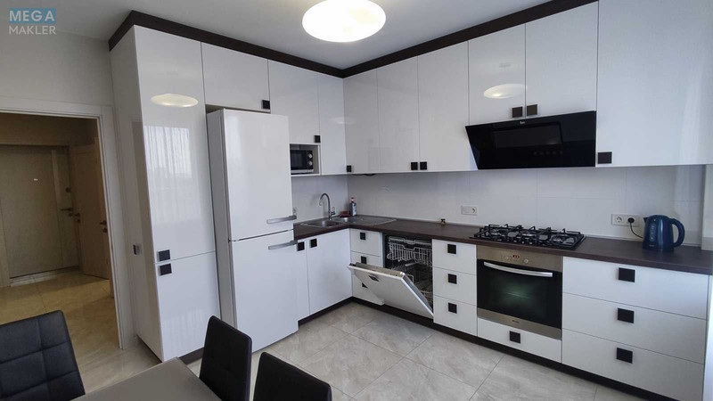 Оренда 2 кімнатної квартири, <a class="location-link" href="/lviv/" title="Недвижимость Львів">Львів</a>, <a class="location-link" href="/lviv/lychakovskij/" title="Недвижимость Личаківський район">Личаківський р-н</a>, Липова Алея (изображение 1)