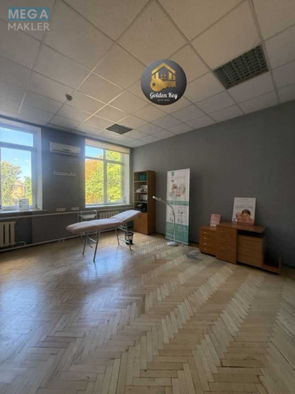 Оренда комерційної нерухомості, 35,10&nbsp;кв.м, под офис, <a class="location-link" href="/kiev/" title="Недвижимость Київ">Київ</a>, <a class="location-link" href="/kiev/pecherskij/" title="Недвижимость Печерський район">Печерський р-н</a>, Євгена Коновальця вул., 31 (изображение 1)