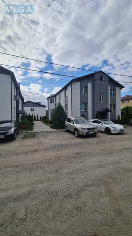 Продаж дома, 2&nbsp;поверху, 99&nbsp;кв.м, 3&nbsp;кімнати, ділянка 1,90&nbsp;сотка, <a class="location-link" href="/pogreby-selo-kv-brovarskij-rajon/" title="Недвижимость Погреби">Погреби</a>, Грушевського, 16а (изображение 1)