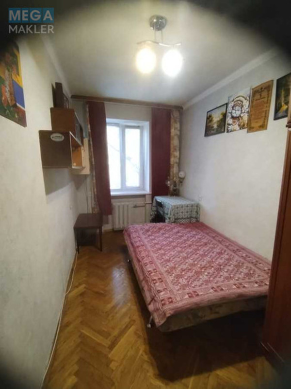 Оренда кімнати (підселення), <a class="location-link" href="/kiev/" title="Недвижимость Київ">Київ</a>, <a class="location-link" href="/kiev/dneprovskij/" title="Недвижимость Дніпровський район">Дніпровський р-н</a>, Соборності просп., 4 (изображение 1)