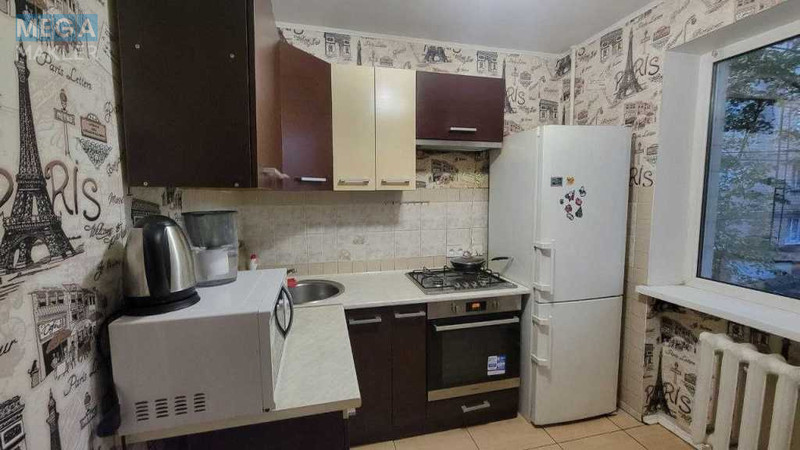 Продаж 3 кімнатної квартири (56/?/6), 2 пов. 5 пов. будинку, <a class="location-link" href="/kiev/" title="Недвижимость Київ">Київ</a>, <a class="location-link" href="/kiev/solomenskij/" title="Недвижимость Солом'янський район">Солом'янський р-н</a>, Чоколовский бульв., 35 (изображение 1)