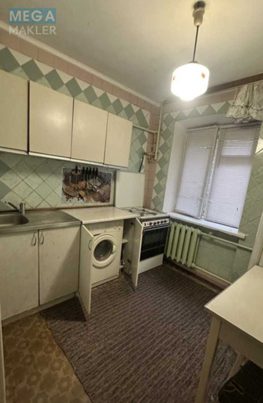 Продаж 2 кімнатної квартири (46/30/7), 1 пов. 5 пов. будинку, <a class="location-link" href="/kiev/" title="Недвижимость Київ">Київ</a>, <a class="location-link" href="/kiev/podolskij/" title="Недвижимость Подільський район">Подільський р-н</a>, Тульчинська вул., 9б (изображение 1)