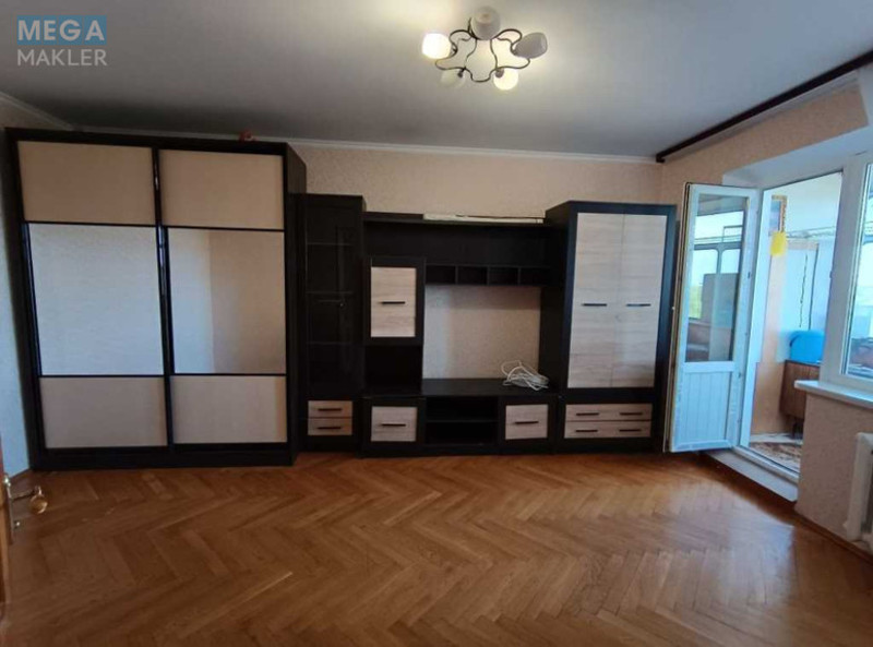 Продаж 2 кімнатної квартири (54/30/9,1), 3 пов. 9 пов. будинку, <a class="location-link" href="/vasilkov/" title="Недвижимость Васильків">Васильків</a>, Військове містечко (изображение 1)