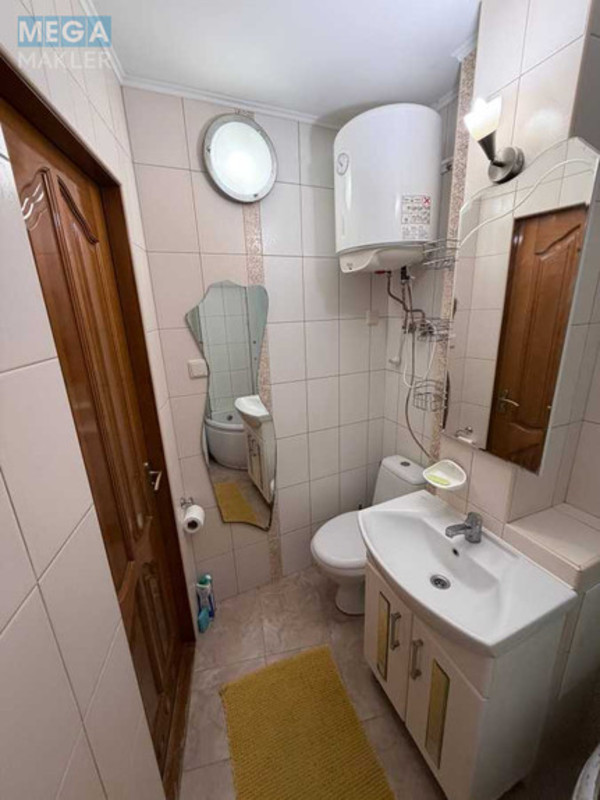 Оренда 3 кімнатної квартири, <a class="location-link" href="/kiev/" title="Недвижимость Київ">Київ</a>, <a class="location-link" href="/kiev/shevchenkovskij/" title="Недвижимость Шевченківський район">Шевченківський р-н</a>, Загоревская ул., 3/15а (изображение 1)