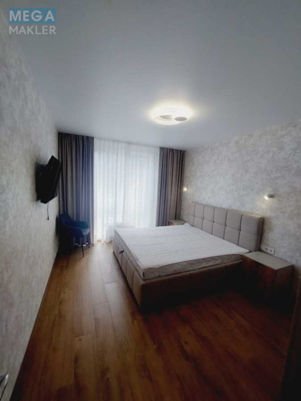 Оренда 1 кімнатної квартири, <a class="location-link" href="/kiev/" title="Недвижимость Київ">Київ</a>, <a class="location-link" href="/kiev/solomenskij/" title="Недвижимость Солом'янський район">Солом'янський р-н</a>, Воздушных Сил просп. (изображение 1)