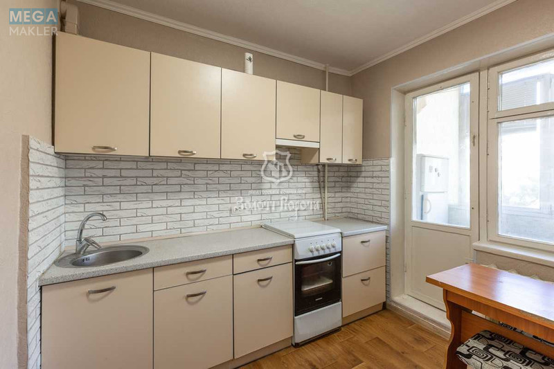 Продаж 1 кімнатної квартири (36/13/8), 3 пов. 9 пов. будинку, <a class="location-link" href="/kiev/" title="Недвижимость Київ">Київ</a>, <a class="location-link" href="/kiev/obolonskij/" title="Недвижимость Оболонський район">Оболонський р-н</a>, Героїв Дніпра вул., 61 (изображение 1)