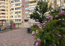 Продаж 3 кімнатної квартири (68/43/8), 2 пов. 10 пов. будинку
