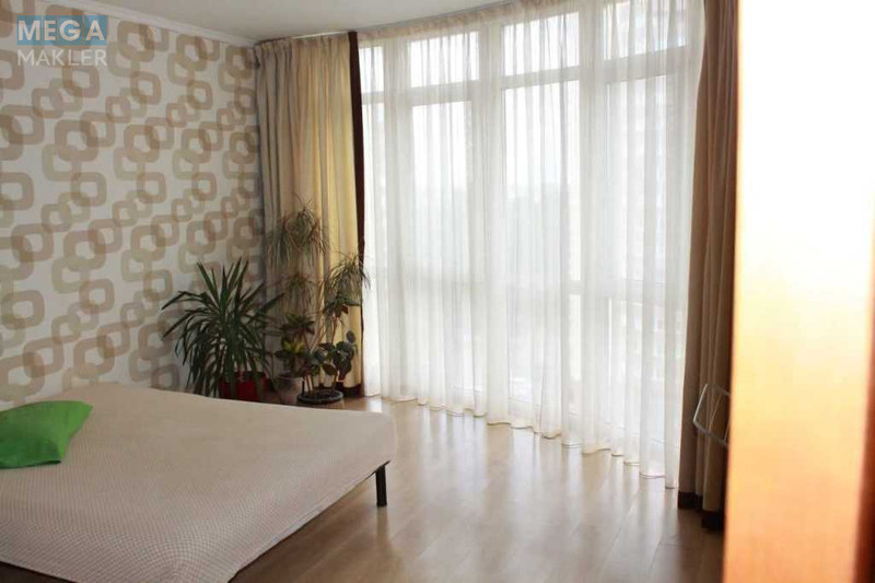 Оренда 1 кімнатної квартири, <a class="location-link" href="/kiev/" title="Недвижимость Київ">Київ</a>, <a class="location-link" href="/kiev/svyatoshinskij/" title="Недвижимость Святошинський район">Святошинський р-н</a>, Миколи Руденка бульв., 14Ж (изображение 1)