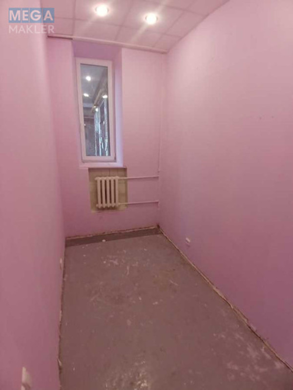 Оренда комерційної нерухомості, 60&nbsp;кв.м, <a class="location-link" href="/kiev/" title="Недвижимость Київ">Київ</a>, <a class="location-link" href="/kiev/dneprovskij/" title="Недвижимость Дніпровський район">Дніпровський р-н</a>, Будівельників вул., 38 (изображение 1)
