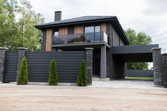 Продаж дома, 2&nbsp;поверху, 200&nbsp;кв.м, 5&nbsp;кімнат, ділянка 8&nbsp;соток, <a class="location-link" href="/kiev/" title="Недвижимость Київ">Київ</a>, <a class="location-link" href="/kiev/solomenskij/" title="Недвижимость Солом'янський район">Солом'янський р-н</a>, Сергія Колоса вул., 5 (изображение 1)
