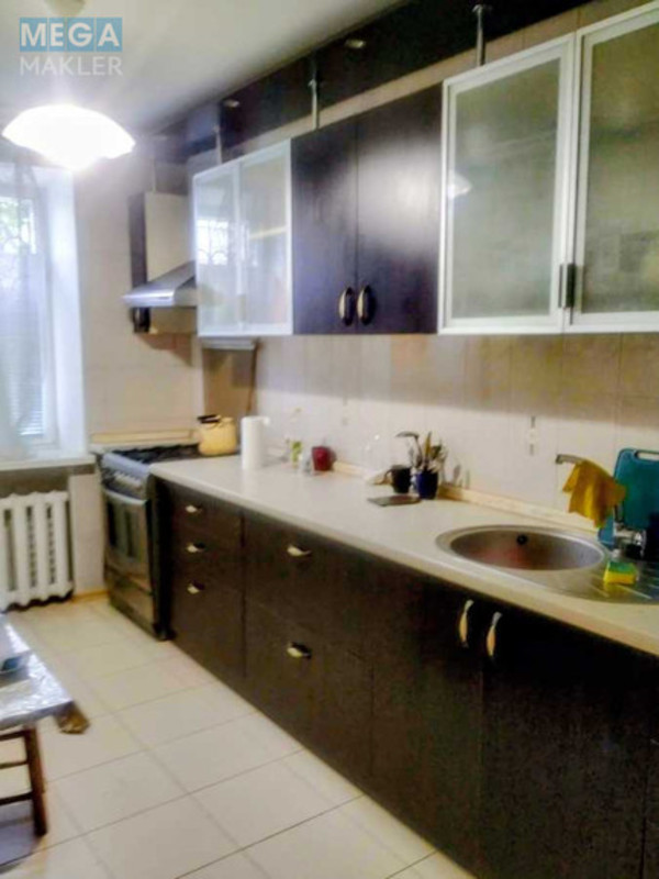 Оренда 4 кімнатні квартири, <a class="location-link" href="/odessa/" title="Недвижимость Одеса">Одеса</a>, <a class="location-link" href="/odessa/suvorovskij/" title="Недвижимость Суворовський район">Суворовський р-н</a>, Ядова, 24а (изображение 1)